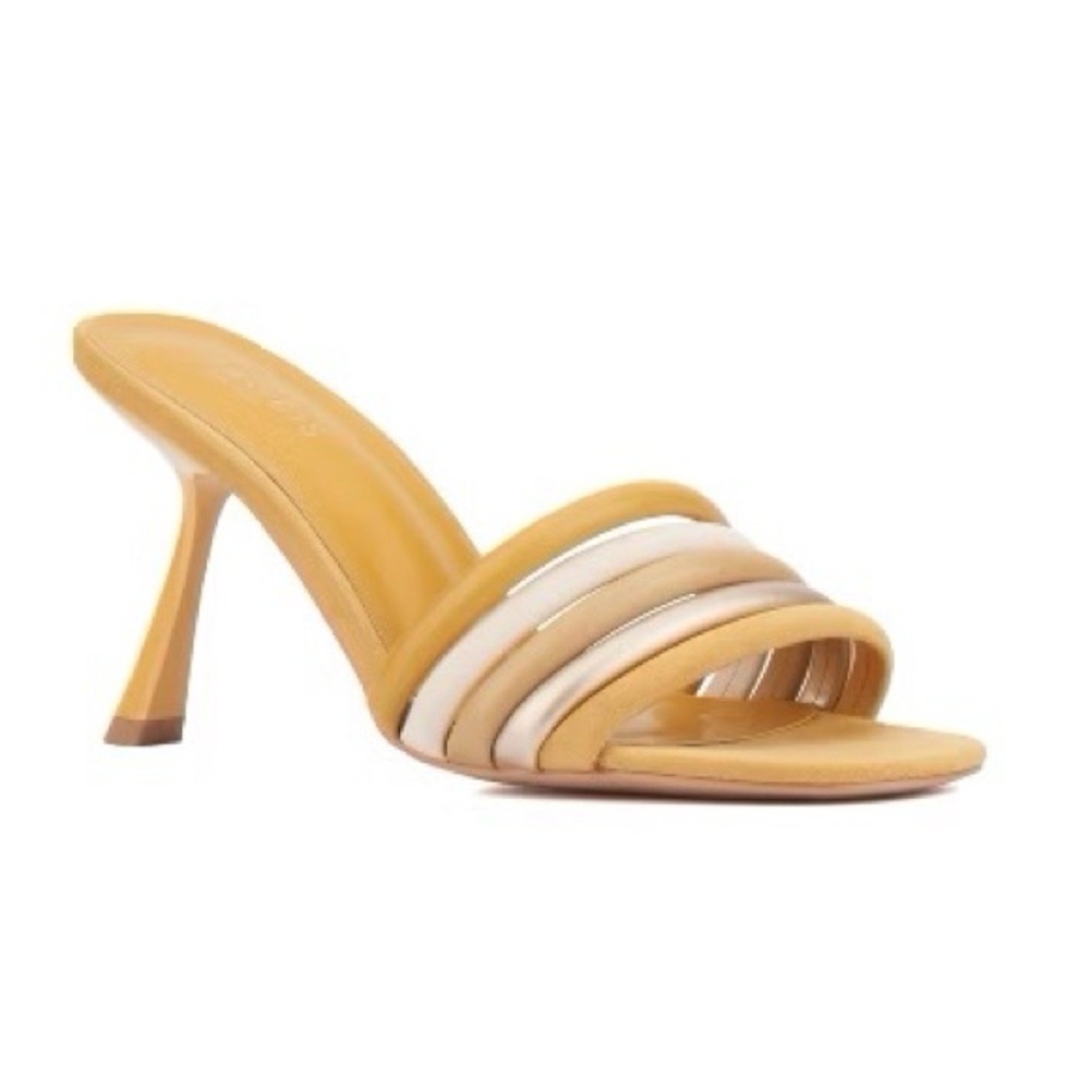 Torgeis New York Fei Yellow Multi Strap Mule Kitten Heel Sandals Womens 7.5